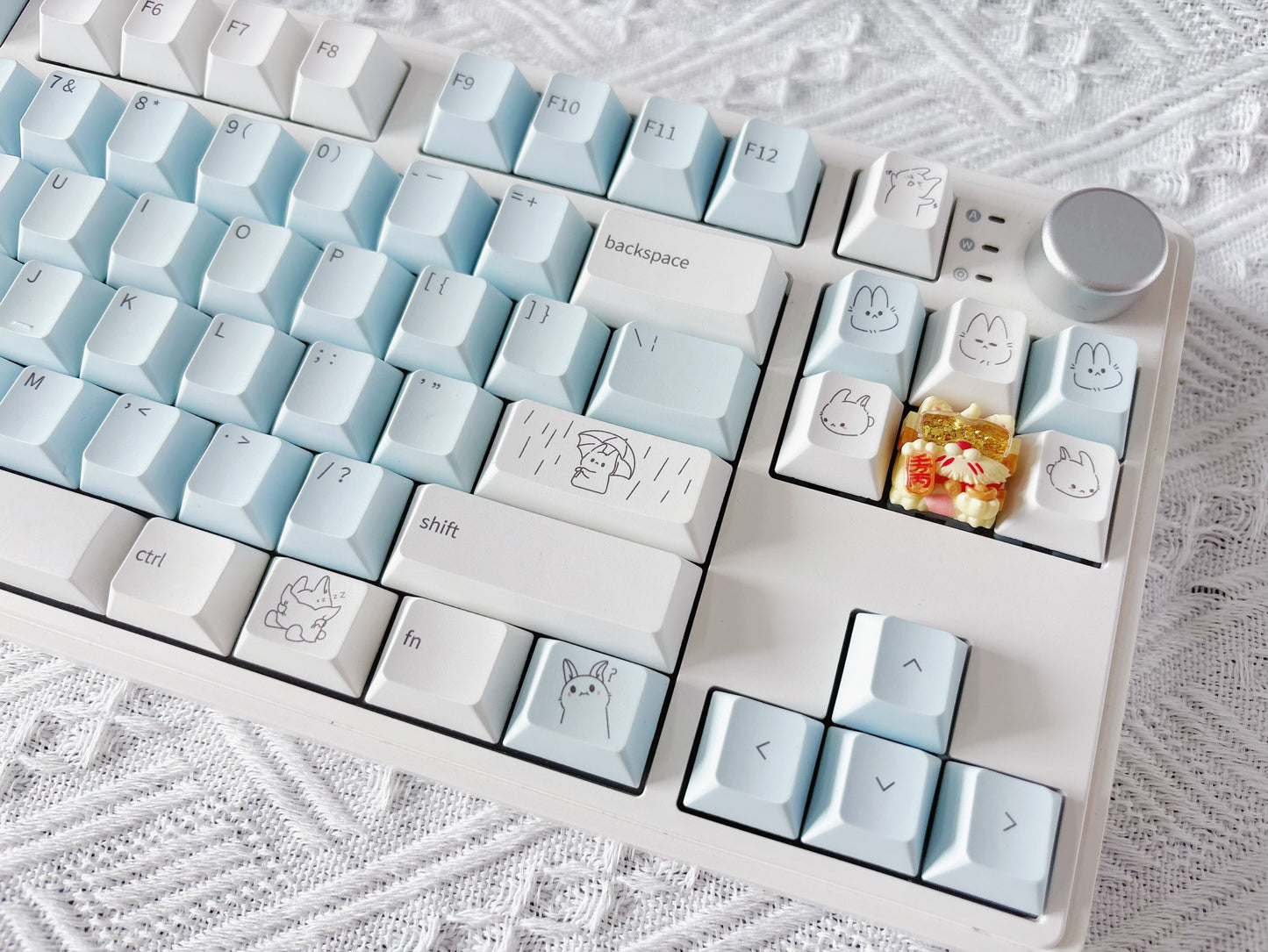 QTUO Blue Bunny Keycaps Cherry Profiles
